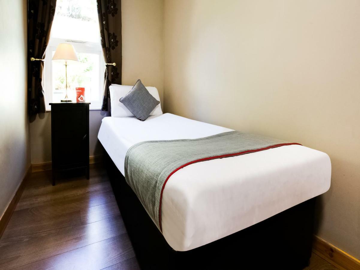 Auld Mill House Hotel Dunfermline Esterno foto
