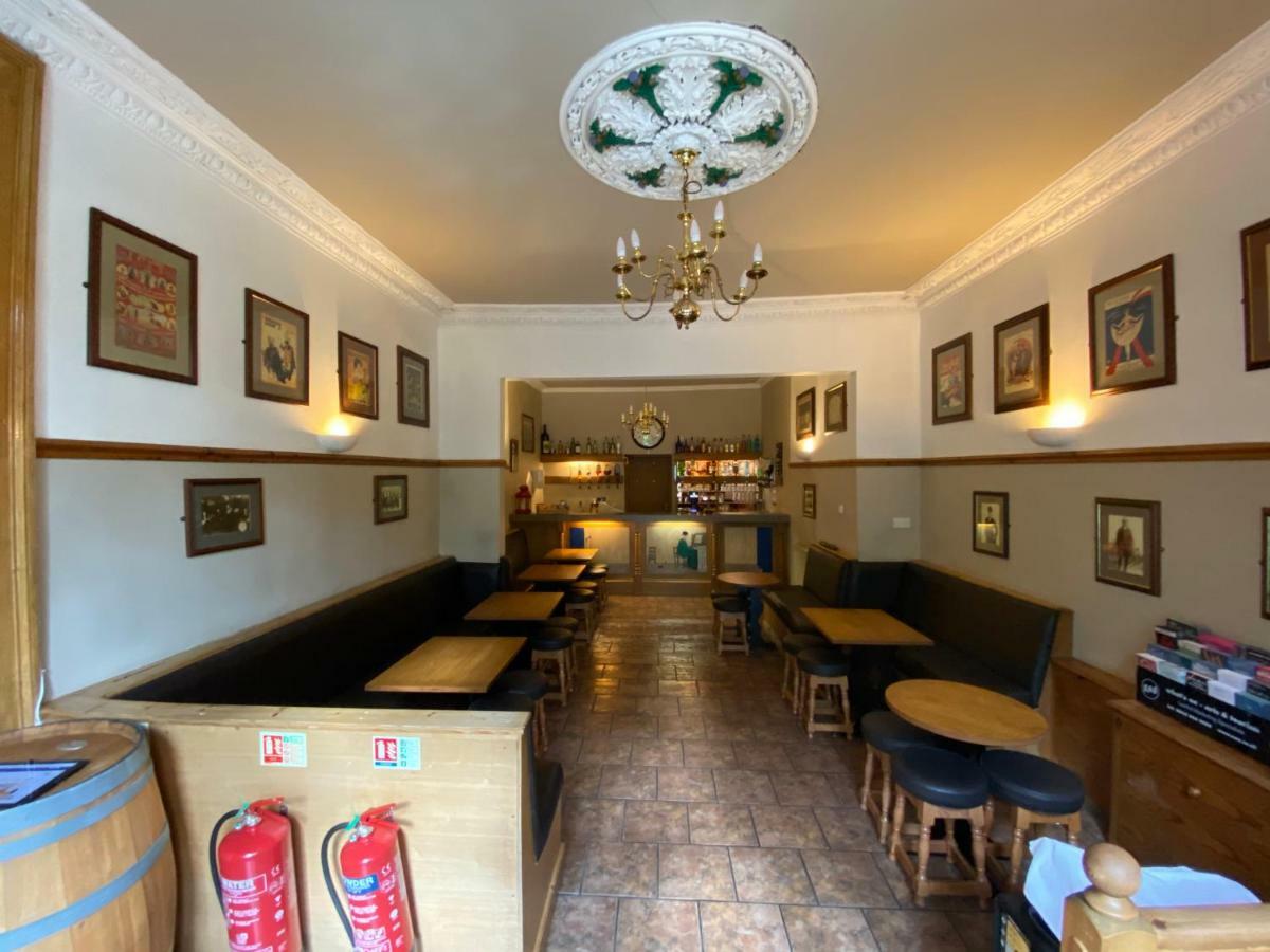 Auld Mill House Hotel Dunfermline Esterno foto